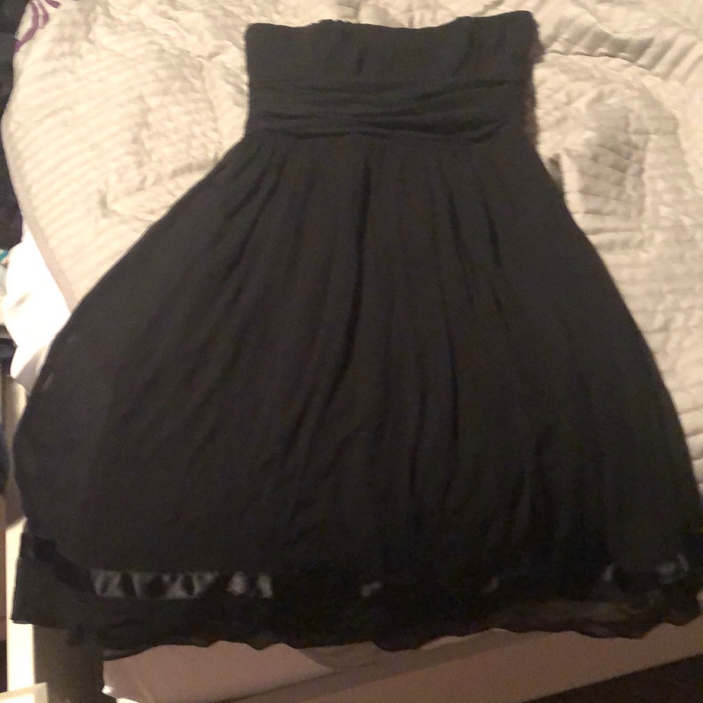 Ted Baker strapless little black dress😍